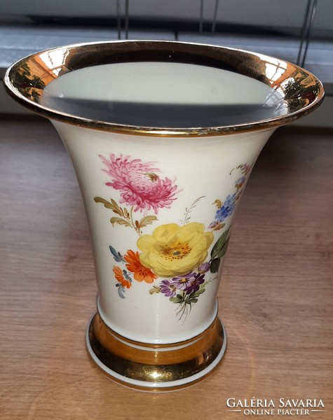 Kézzel festett porcelán váza Meissen
