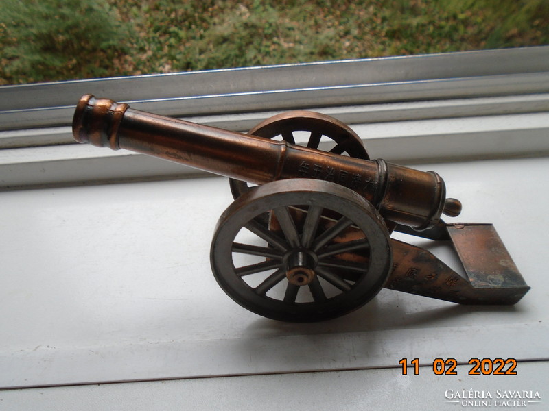 Cannon mockup lighter