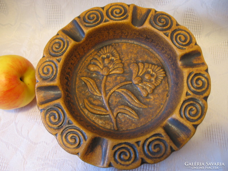 Gyűjtői retro Bay Keramik tál 672 18 aztec Bodo Mans?
