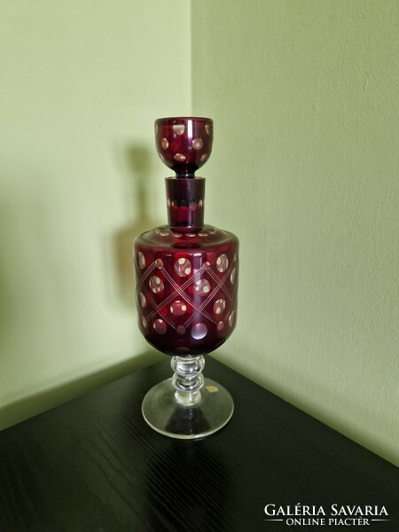 Red crystal wine / liqueur glass