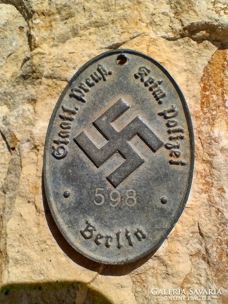 Német 3. Birodalom  Rendőrség Berlin Azonosító cédula, 598"