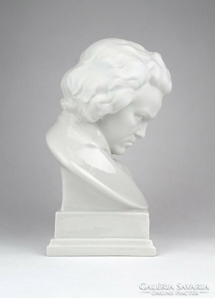 0Y882 Herend porcelain bust Beethoven