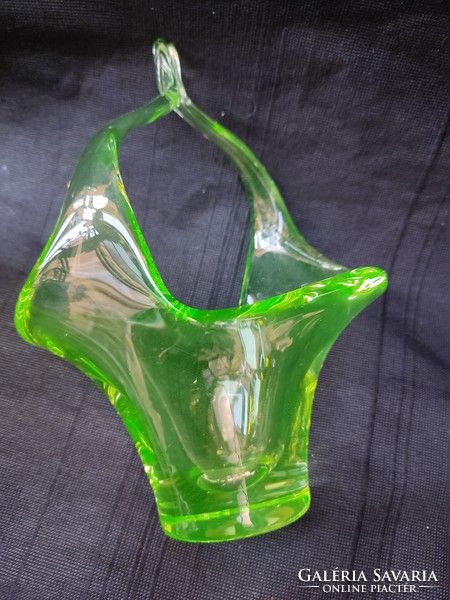 Uranium green color, uranium glass basket