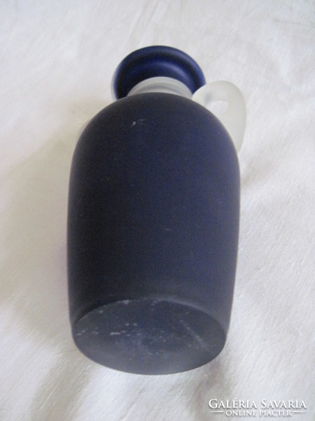 Kék üveg váza 17 cm