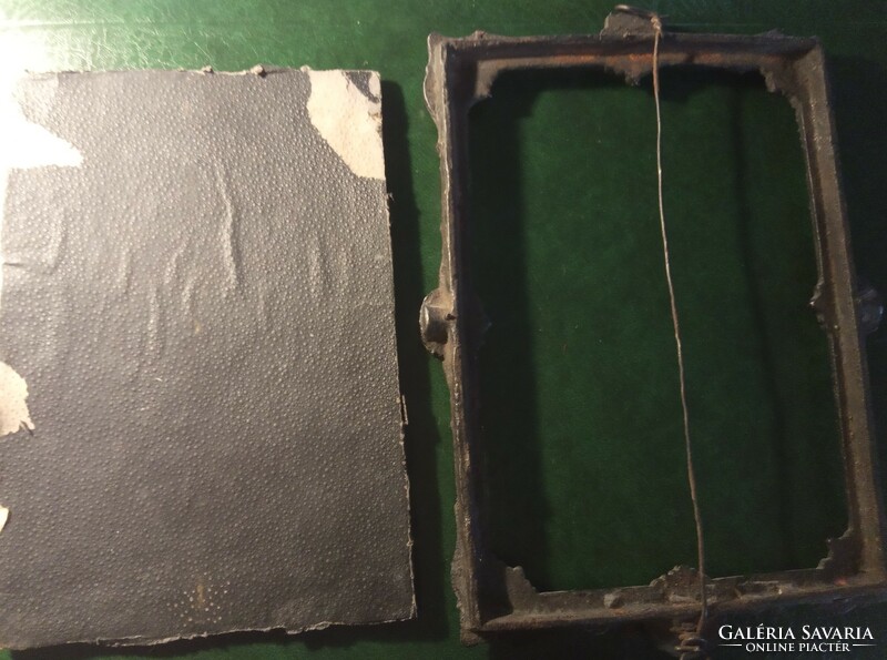 Patinás antik vasöntvény asztali képkeret képtartó 1850-es évek