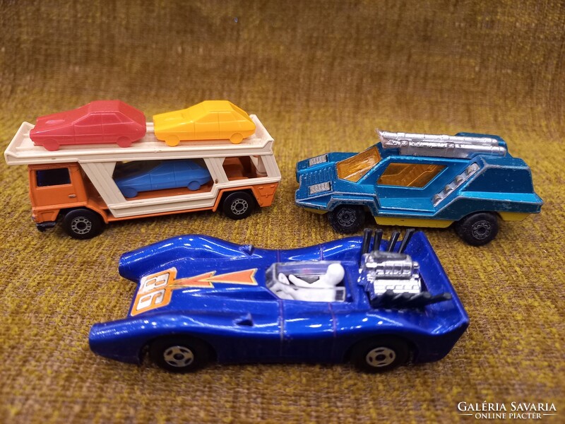 Matchbox superfast, blue shark, car transporter, cosmomobile