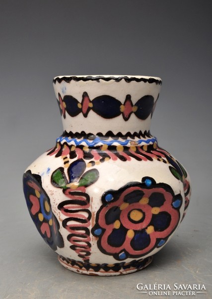 Vase of majolica from Hódmezővásárhely, hmv czvalingai i. 1930s.