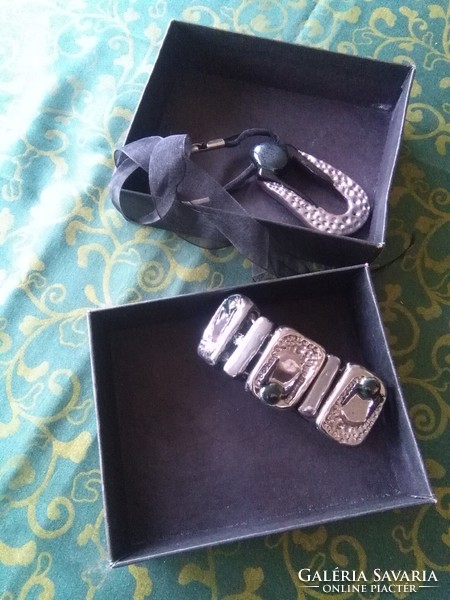 Modern jewelry! Fendi brand new jewelry set bracelet and necklace