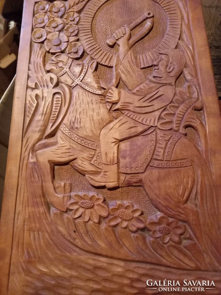 Wood carved image