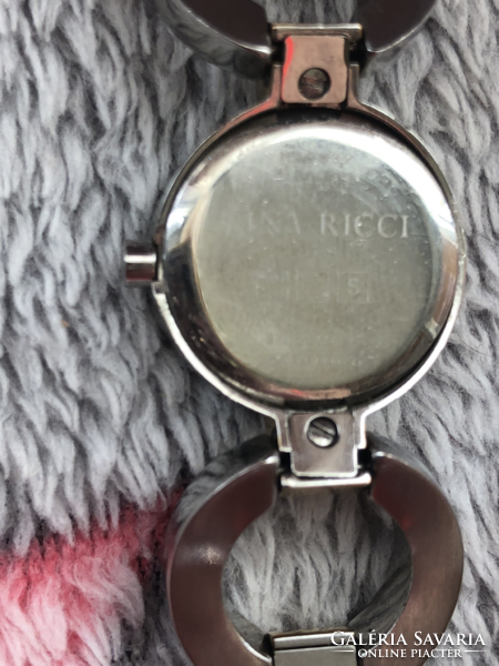 Nina Ricci női karóra ( ékszeróra)  eladó