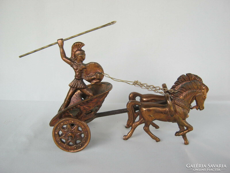 Copper statue horse tooth soldier on chariot