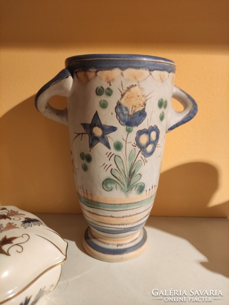 Medium-sized gorka vase with ears