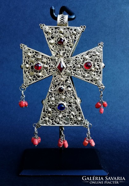 Byzantine reliquary  cross