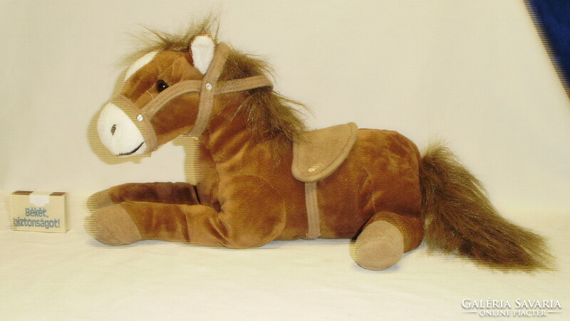 Plush horse toy