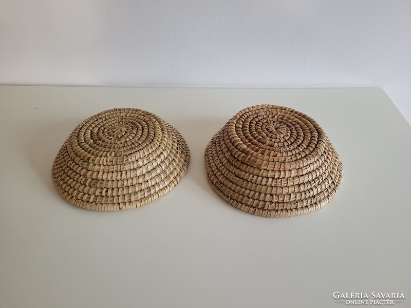 2 pcs small wicker basket 26 and 27 cm
