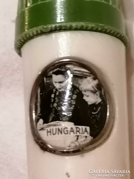 Sixties Hungarian thread holder 307.