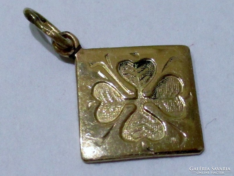 Nice antique 14kt gold clover pendant