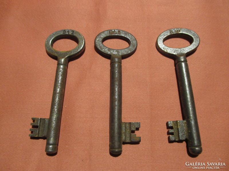 3 old keys