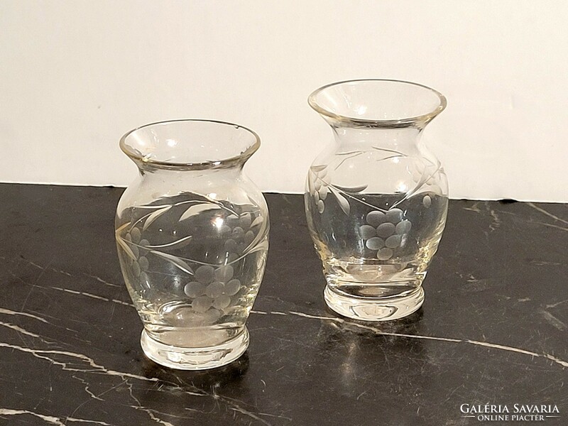 2db mini üvegváza 6,5cm szőlő mintával -- egyszálas váza