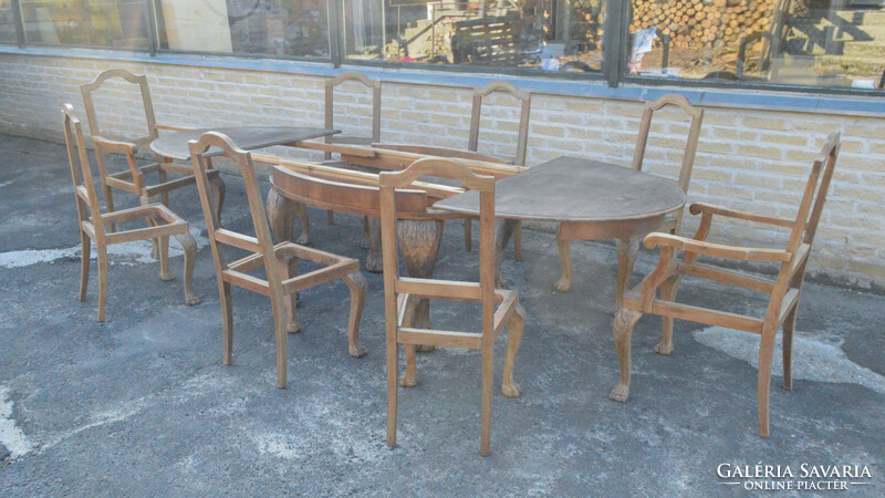 Antique Chippendale table + 6 chairs + 2 armchairs