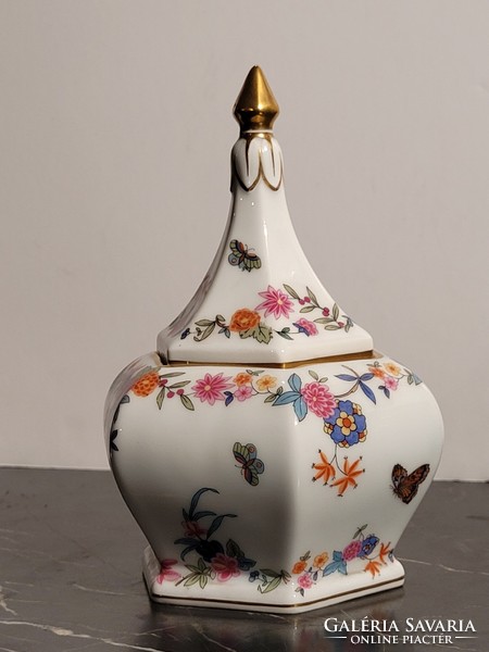 Cseh Bohemia Pagoda Tetős Bonbonier 12x17cm doboz virágmintás lepkés pillangós virágos porcelán