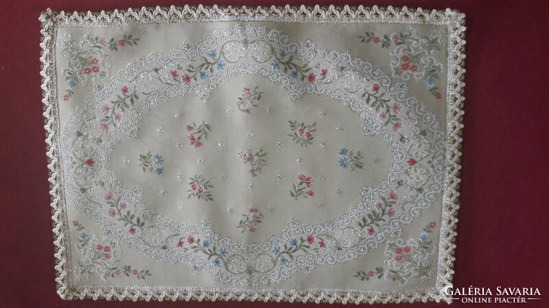 Old tapestry tablecloth 1 (m3436)