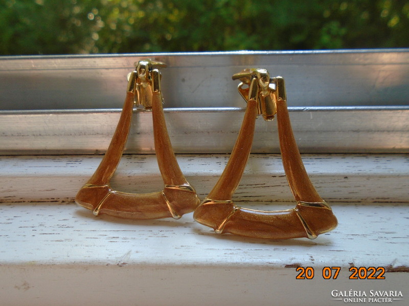 Art deco gold-plated beige-gold enamel earrings, clip