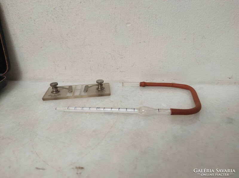 Antique medical blood test instrument doctor set tool in original box missing nr.9 6666