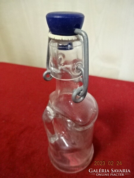 Snap-on bottle, 40 ml, height 11.5 cm. Jokai.
