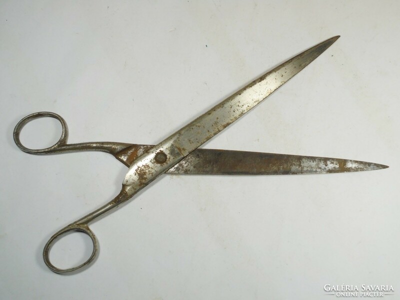 Old iron scissors marked Budapest, probably from a lamp factory - total length: 26 cm