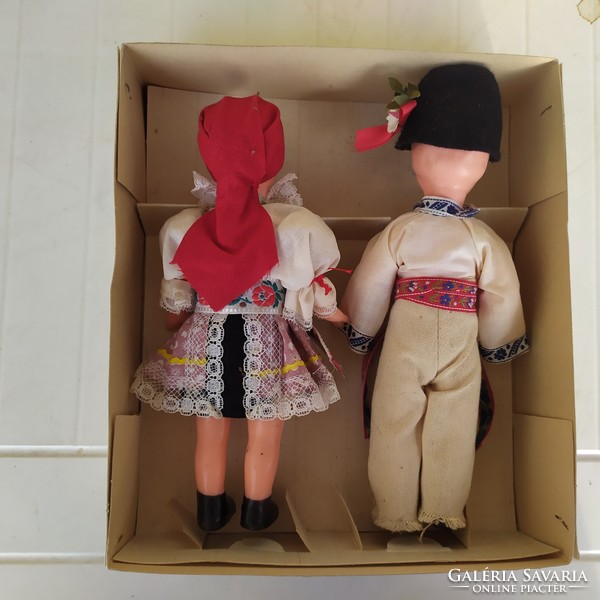 Csehszlovák gyűjtői babafigurák eladók, népi ruhában - Lidova Tvobra.