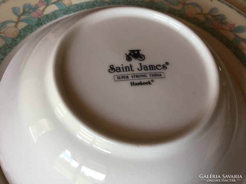 Saint James Hankook porcelain, showcase condition