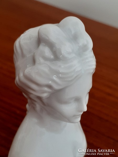 Vintage porcelán női büszt régi mini vállszobor 9 cm