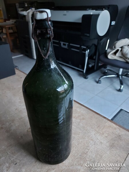 Margitszigeti csatos üveg zöld antik 2 literes kb. 409
