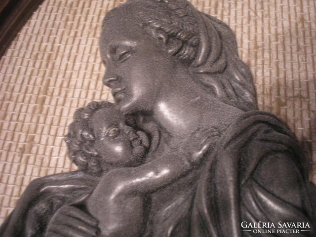 N7 Madonna Bieder Carved Frame Mother with Baby Metal 36 x 24.5Cm Rarity