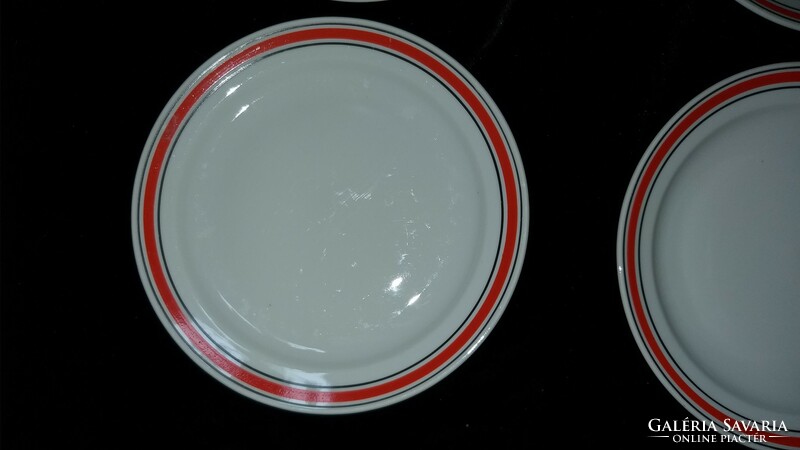 Zsolnay porcelán desszertes tányér piros fekete csíkos 19 cm