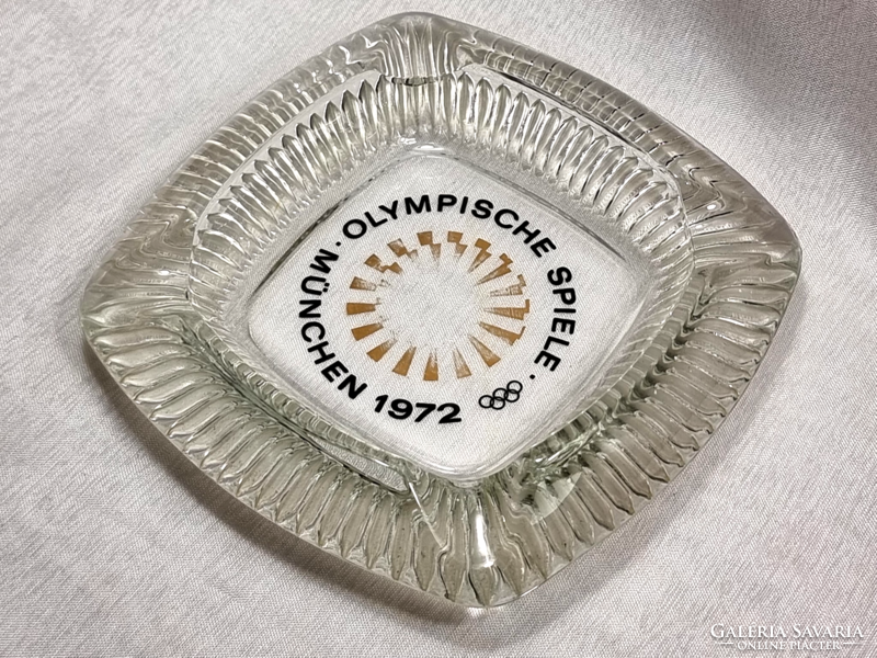 Ritka SPIELE OLYMPISCHE 1972  MÜNCHEN német üveg hamutartó emléktárgy gyüjteménybe
