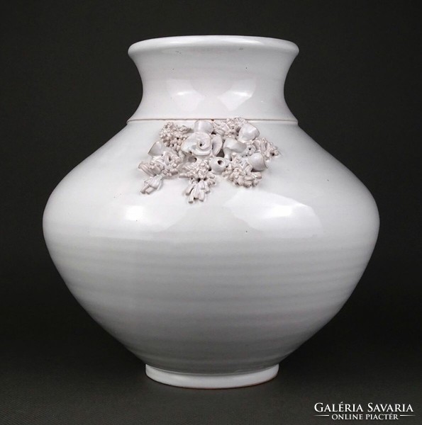 1M037 Retro hófehér kerámia váza 18.5 cm