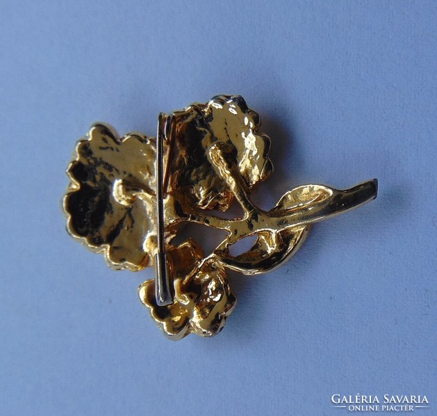 Gilded fire enamel clover brooch