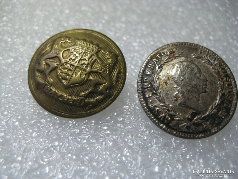 Military buttons, 2 pieces 23 mm