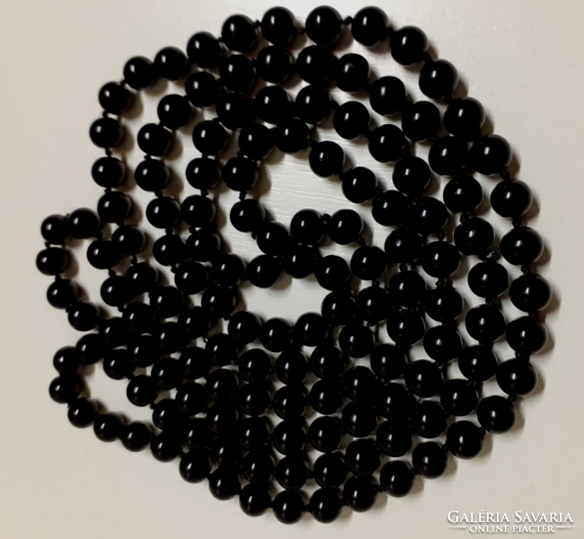 Retro long black porcelain knotted necklace
