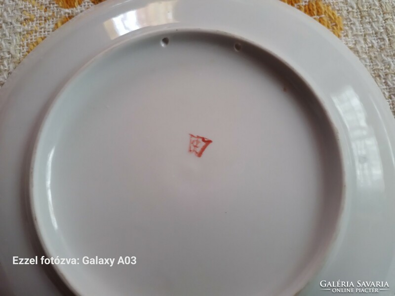 Minsk porcelán,dísz tányér 2 darab