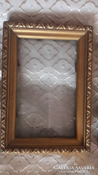 Old picture frame (m3500)