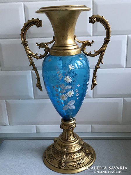 Antik Moser váza aranyozott fém talppal és fülekkel, 42 cm magas