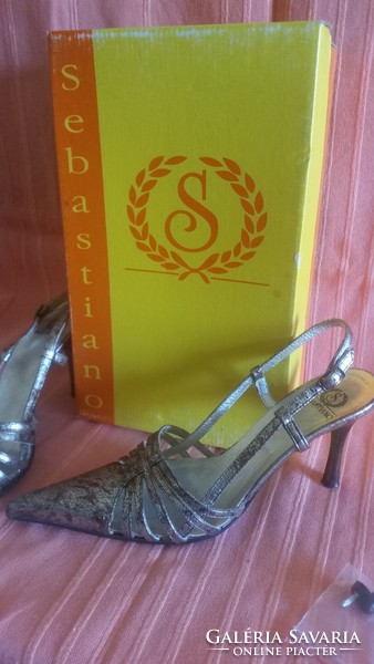 Sebastiano arany-bronz színű bőr szandál, cipő 37-es, 38-as