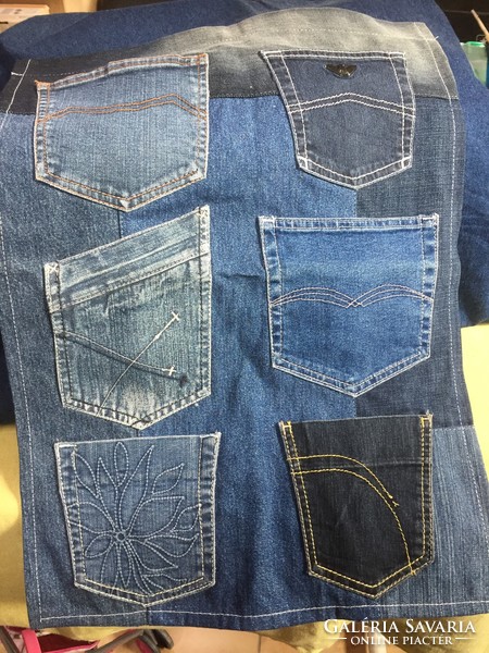 The rebirth of a jeans - wall pocket storage from old jeans