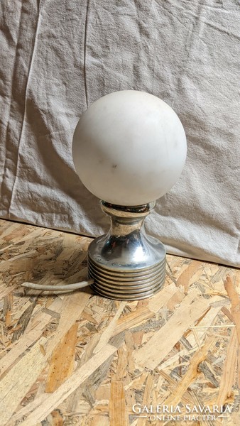 Retró asztali lámpa