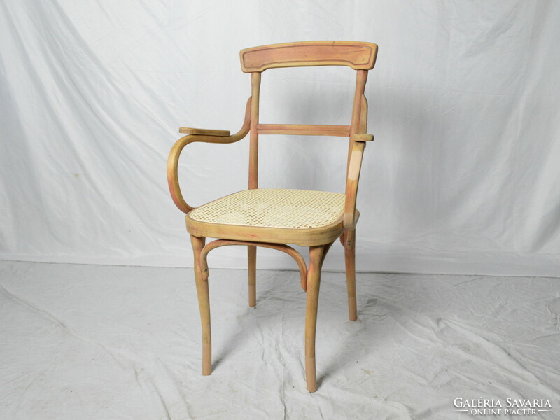 Antik Thonet J. Hoffman karfás szék (restaurált)