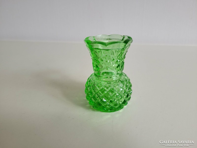 Régi üvegváza zöld vintage kis váza