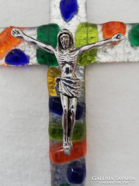 Modern crucifix with metal body